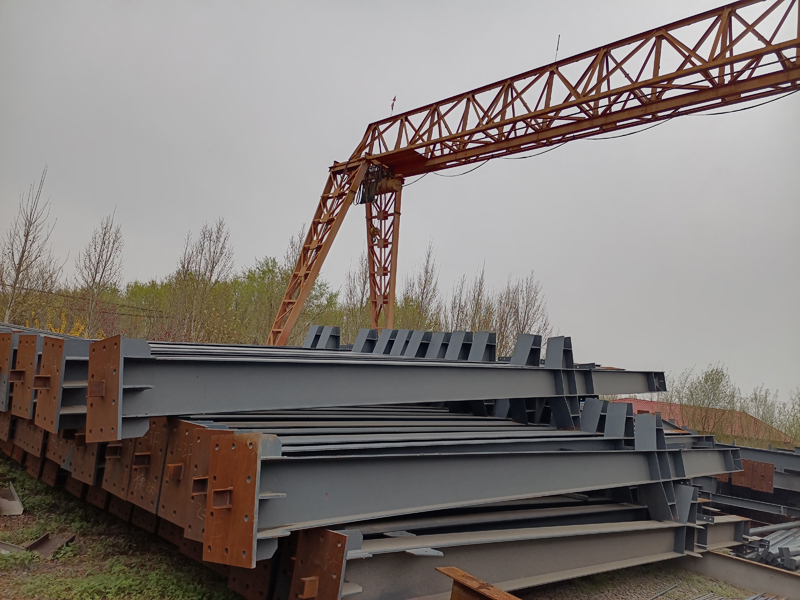 雙牛腿鋼柱成品